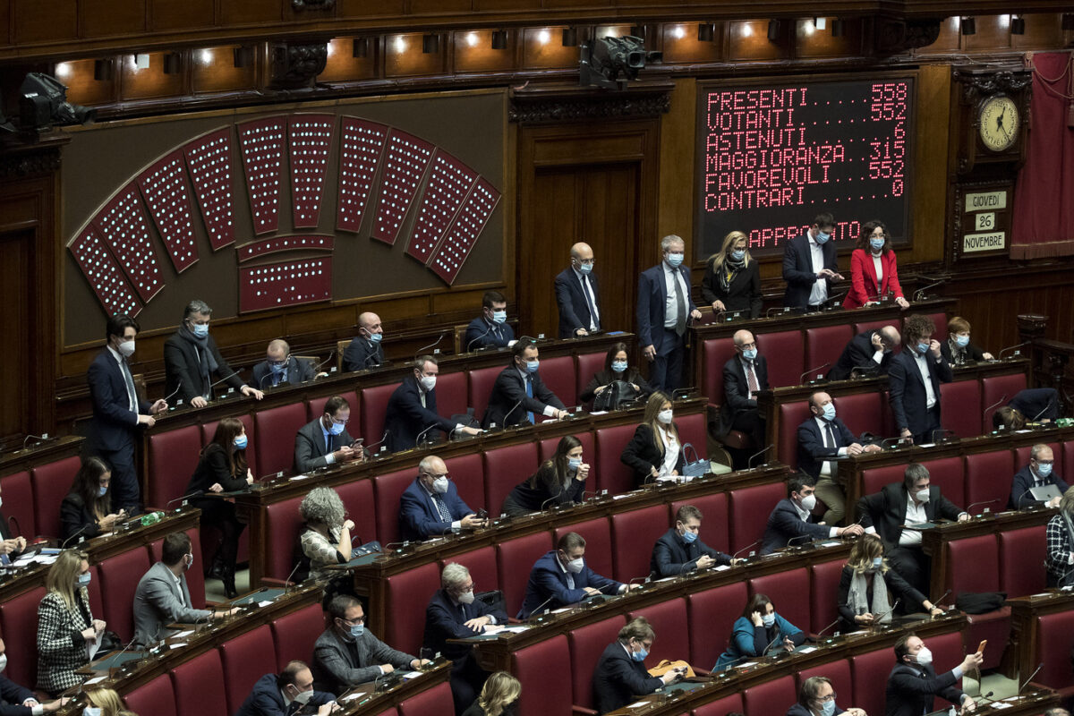 Scostamento Di Bilancio Centrodestra Compatto Vota S Alla Camera