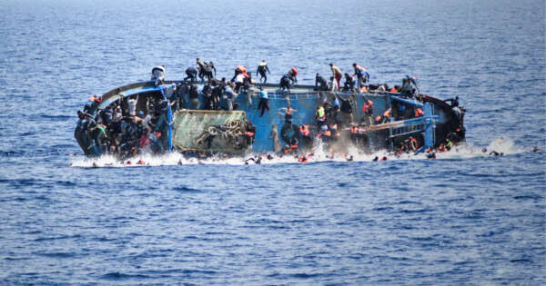 Strage Nel Mediterraneo Naufragio Costa La Vita A 73 Migranti 11