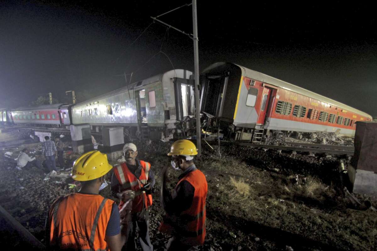 Scontro Tra Treni Strage In India Quasi Morti E Oltre