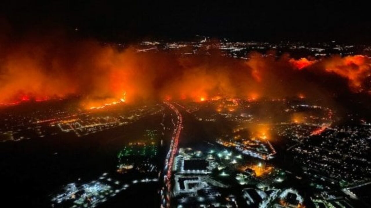 Los Angeles, continua l'emergenza incendi in California