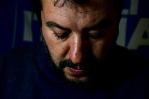Salvini fa il martire: giustizia usata dalla politica per la campagna elettorale