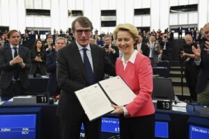 Via libera dell’Europarlamento alla Commissione targata von der Leyen
