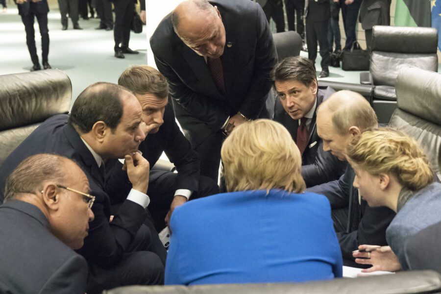 Summit di Berlino, i tanti nodi irrisolti di un accordo debole
