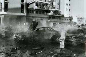 ©Lapresse 19-07-1992 Palermo, Sicilia Interni Nella foto: In strada “Mariano D’Amelio” attentato al giudice Borsellino