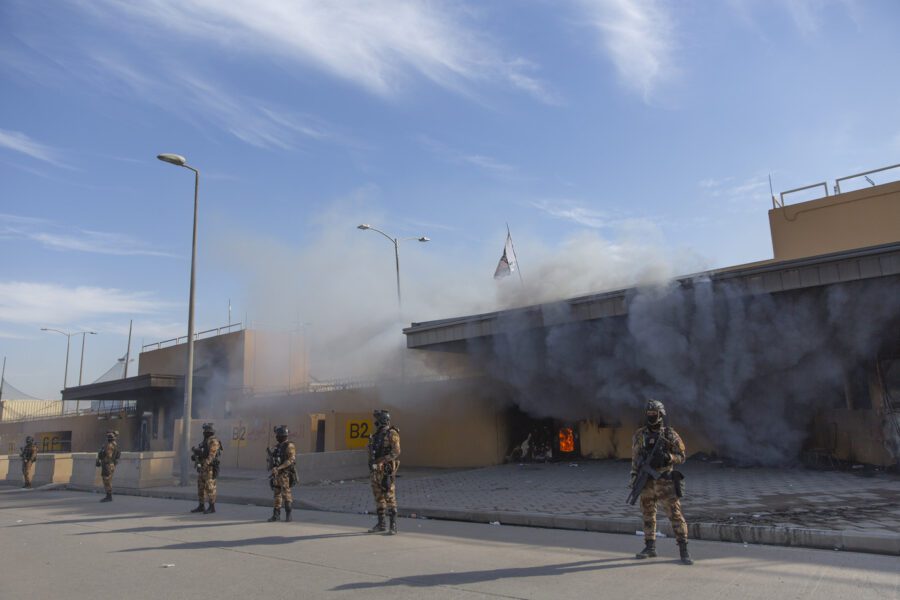 Iraq, cinque missili esplodono vicino all’ambasciata Usa a Baghdad