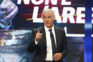 Non è l’Arena, Massimo Giletti getta fango sulla Calabria