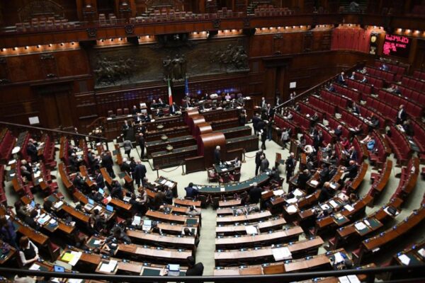 La più grande task force del Paese per le donne è una: il Parlamento italiano