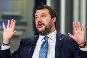 Comizio di Salvini a ‘Porta a porta’, bufera sulla Rai. Vespa si scusa, esposto di Anzaldi all’Agcom
