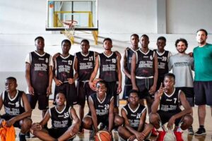 Conte e Spadafora spengono il sogno della squadra di basket dei migranti