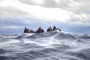 Barcone naufraga tra Malta e Tripoli: “Migranti lasciati morire da soli a Pasqua”