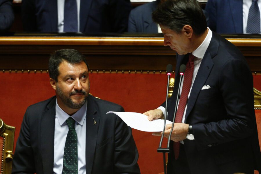 Sondaggio Ixè: il centrodestra sfiora il 50%, cala la fiducia in Conte e Salvini