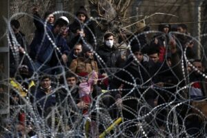 Migranti in fuga, Erdogan: “Presto in milioni verso l’Europa”