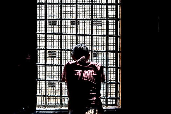 Carceri, non solo Covid: suicida detenuto 32enne