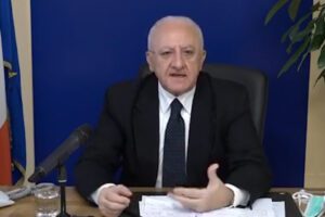 Campania, De Luca annuncia: “Altri 300 milioni di euro per il Piano economico-sociale”