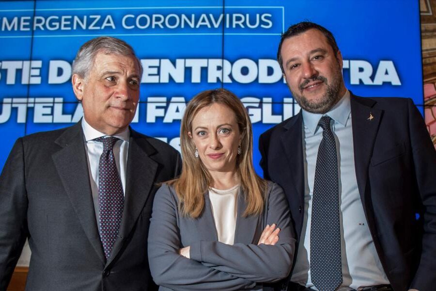 Foto Roberto Monaldo / LaPresse
06-03-2020 Roma
Politica
Il centrodestra presenta le proposte per l’emergenza coronavirus
Nella foto Antonio Tajani, Giorgia Meloni, Matteo Salvini

Photo Roberto Monaldo / LaPresse
06-03-2020 Rome (Italy)
The center-right presents proposals on coronavirus emergency
In the pic Antonio Tajani, Giorgia Meloni, Matteo Salvini