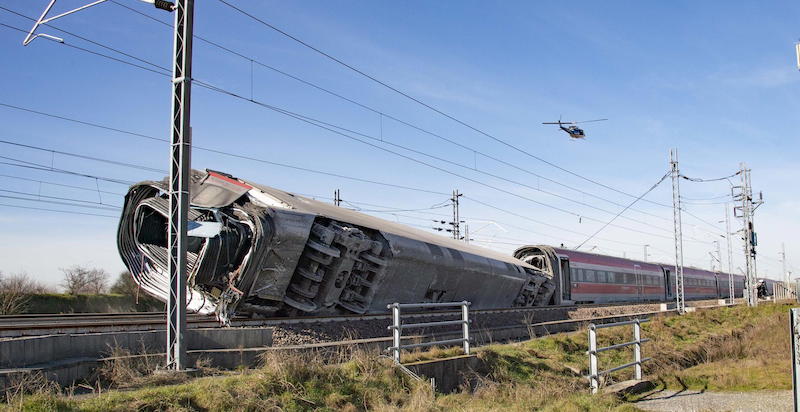 La serie di sfortunati eventi che ha favorito il contagio in Italia, dall’incidente del Frecciarossa allo smog