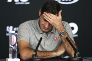 Il tennista Roger Federer durante una conferenza stampa a Melbourne (Gennaio 2020, AP Photo/Dita Alangkara)