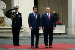 La dittatura in Ungheria è sintomo di crisi democratica e riguarda anche noi