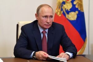 Russia al voto, il virus non ferma il referendum di Putin