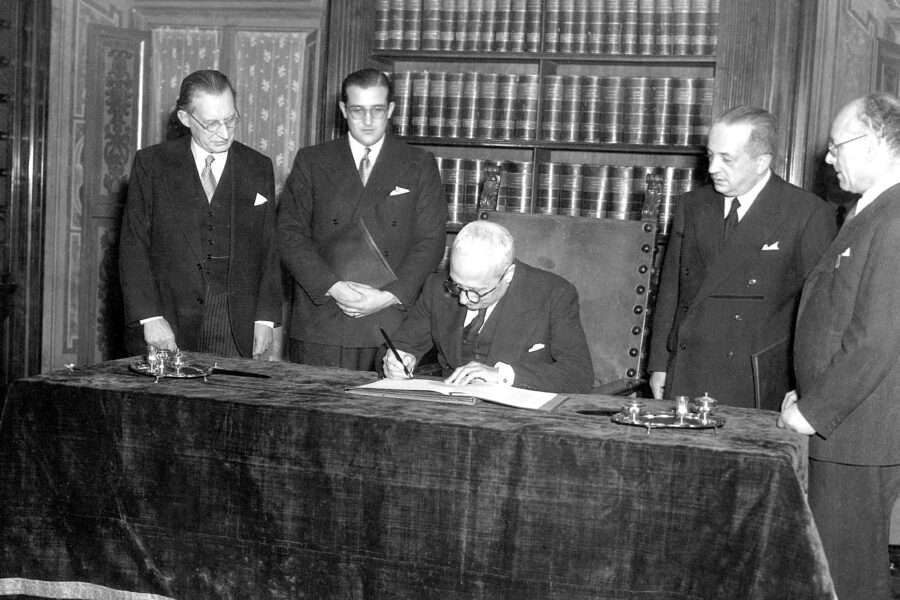 Enrico De Nicola, il primo presidente: firmò la Costituzione “con sicura coscienza”