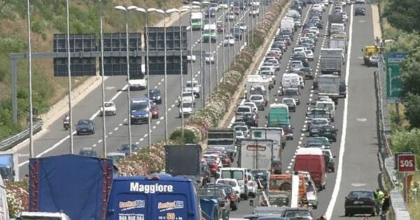 Incidente Sul Grande Raccordo Anulare Di Roma: Muore Camionista ...