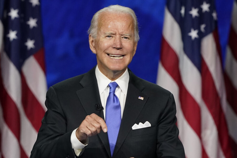 Sleepy Joe si è svegliato, Biden ‘lanciato’ da Michelle Obama