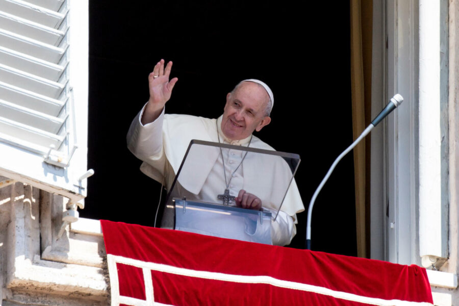 Foto Vatican Media/LaPresse23-08-2020 Città del Vaticano – VaticanoCronacaL’Angelus della Domenica di Papa Francesco in  Piazza San PietroDISTRIBUTION FREE OF CHARGE – NOT FOR SALE