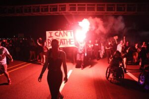 Polveriera USA, scontri tra manifestanti pro e contro Trump: un morto a Portland