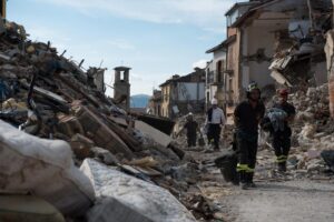 Amatrice, a quattro anni dal terremoto la ricostruzione non decolla. Mattarella: “Sono vicino alla popolazione”