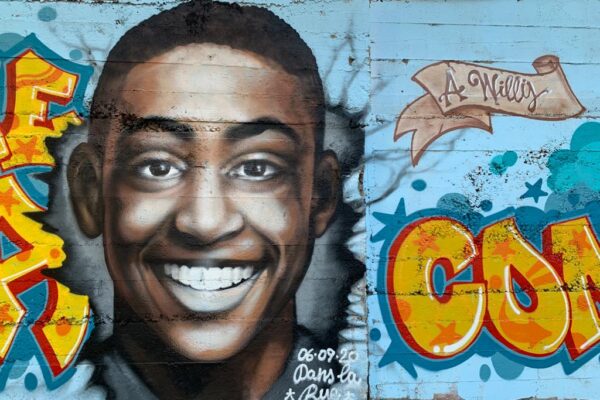 “Un sorriso contro ogni violenza”, Roma ricorda Willy con un murales