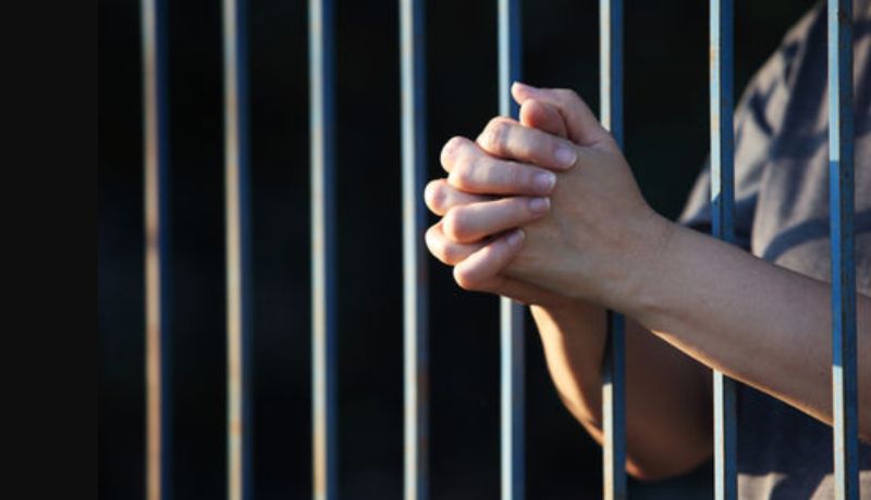 Emergenza Covid in carcere in Campania: “Situazione preoccupante, riattivate le norme anticontagio”