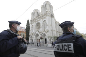 Strage di Nizza, l’attentatore sbarcato a Lampedusa: il 9 ottobre era a Bari per l’identificazione