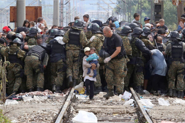 L’inferno dei migranti nel cuore dell’Europa, e l’Italia è complice