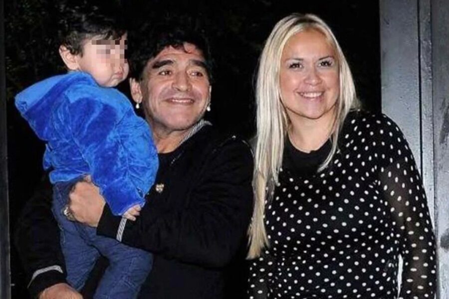 L Ultimo Messaggio Di Maradona Per L Ex Compagna E Il Figlio Abbi Cura Del Mio Angelo Il Riformista