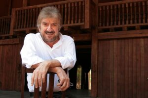 È morto Gigi Proietti, mattatore del teatro italiano