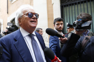 Denis Verdini: l’accusa chiede di salvarlo, la Corte lo sbatte in galera