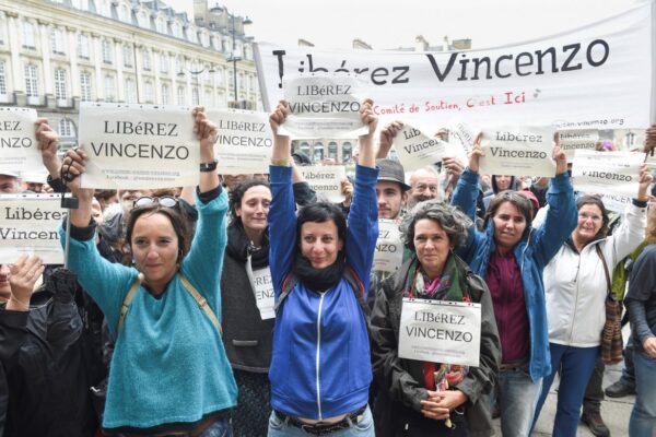 Anche la Francia boccia la giustizia italiana: negata l’estradizione dell’antagonista Vecchi