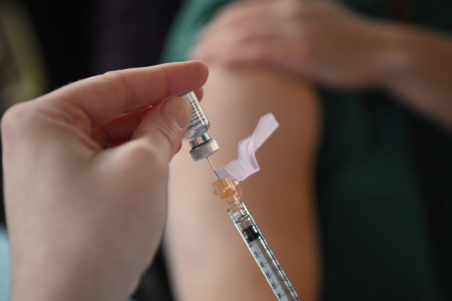 “Il 99% dei vaccinati ha sviluppato anticorpi dopo prima dose, nessuna infezione”, lo studio del Bambino Gesù