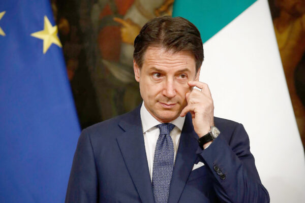 Pd, Leu e M5S blindano Conte, Renzi stacca la spina?