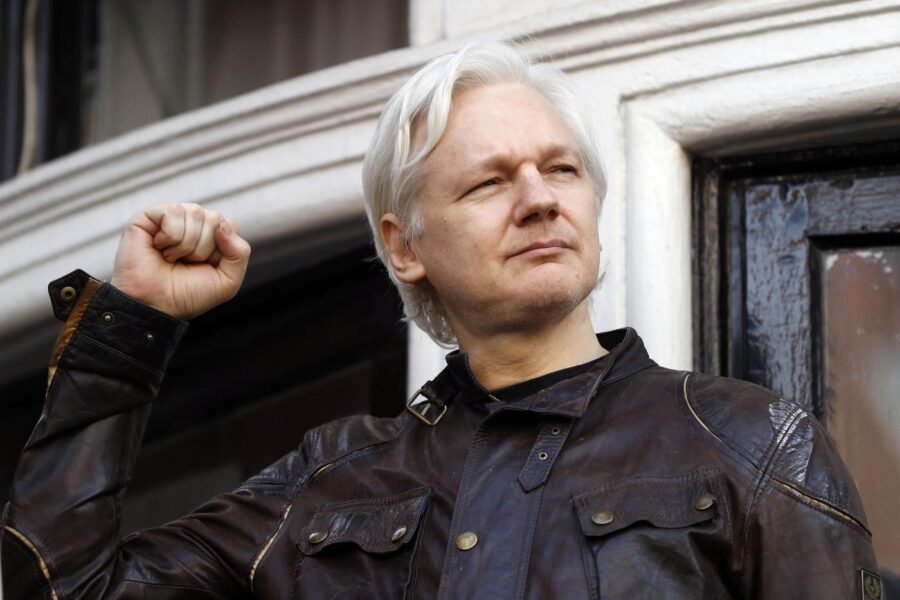 Assange potrà appellarsi contro l’estradizione: la preoccupazione per l’assenza di un giusto processo