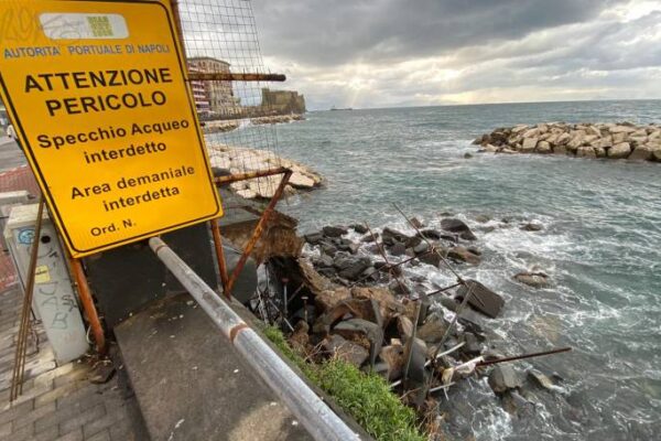 Una Centrale dei Beni Culturali per Napoli: la rivoluzione proposta dal Prof. Giordano dopo il crollo dell’arco Borbonico