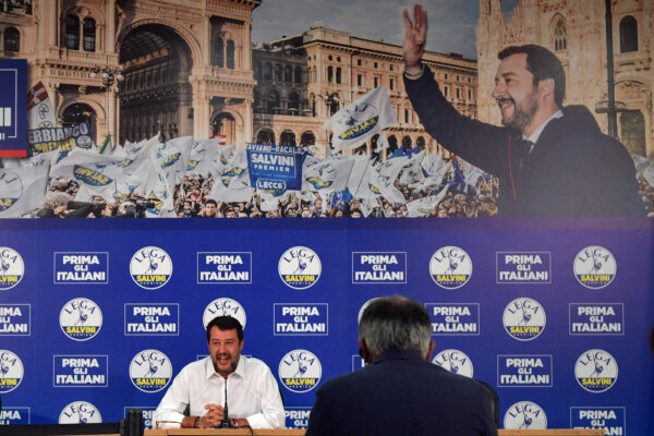 Non è una svolta europeista: Salvini ha fallito e si è sottomesso al Nord