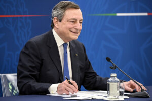 Gli italiani vogliono una leadership politica, può essere Draghi?