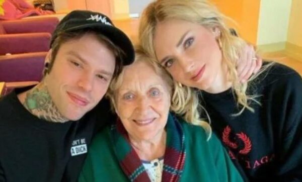 Chi è la nonna di Fedez, lo scontro tra Chiara Ferragni e la Lombardia per il vaccino