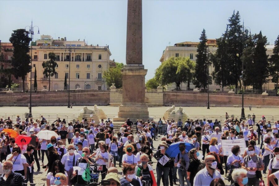 Covid, dopo la manifestazione dei medici chiesto un incontro a Speranza