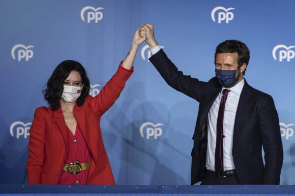 Madrid, alle elezioni sterzata a destra: vincono Popolari e Vox, flop di Iglesias che lascia la politica