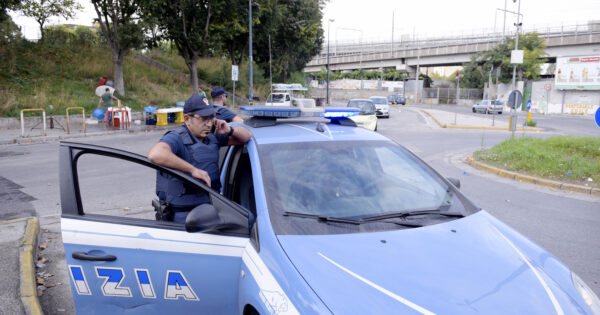 Controlli A Tappeto A Napoli Nord: Uno Su Due Alla Guida Senza Patente ...