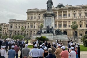 Il pubblico alla manifestazione per separazione delle carriere nella magistratura in Piazza Cavour., Roma.