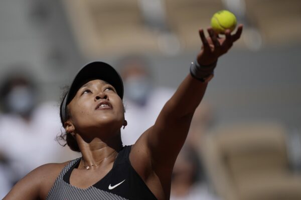 Perché Naomi Osaka si è ritirata dal Roland Garros, che cosa ha la tennista giapponese