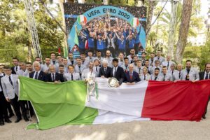 Nazionale al Quirinale, Mattarella celebra gli ‘eroi’ di Wembley: “Impresa meritata”